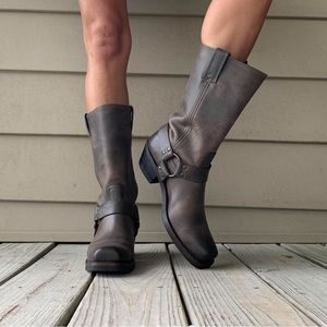 Frye Womens Harness 12R Boots!